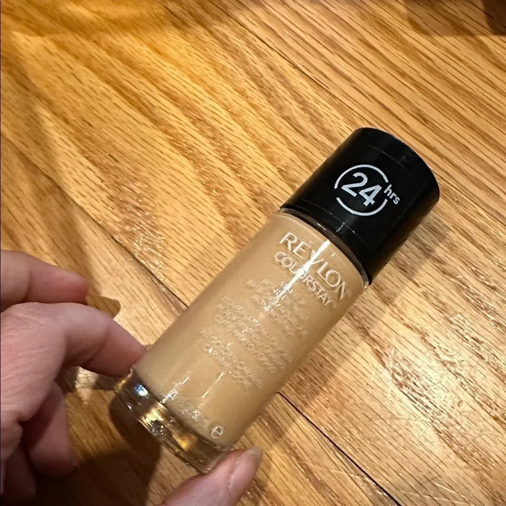 Revlon color stay foundation golden caramel